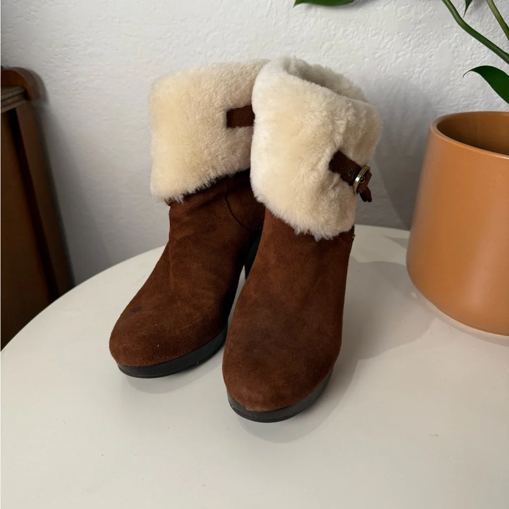 UGG Chestnut Suede Boots with Shearling Cuff - Picture 1 of 5